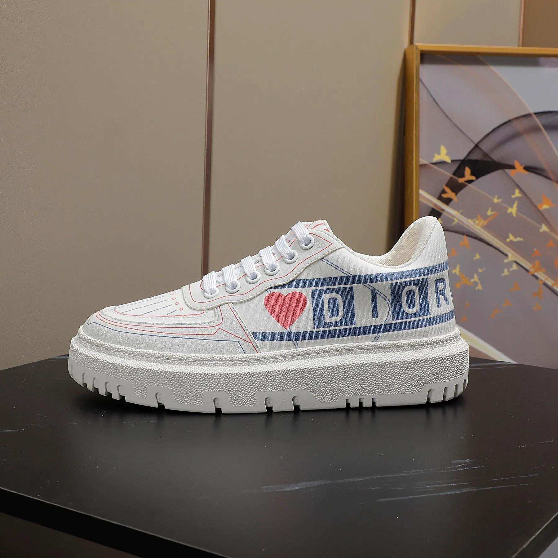 👟👟Ex-factory price 480👟👟 2021ssDior shell-toe casual white shoes, the latest letter strip layout with luminous colors, the same style as the ready-to-wear series 1️⃣Original mold opening 2️⃣Original cowhide➕Breathable mesh lining 3️⃣TPU evacuation outsole 4️⃣Injection-molded latex cowhide feet 5️⃣Full set of packaging at the counter, code number 35-40 (41 can be customized)